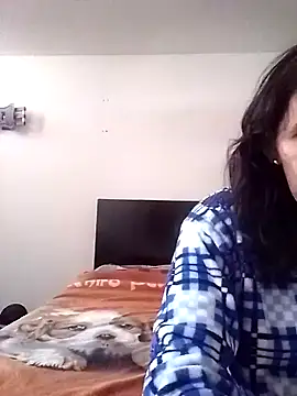 Snapshot of Cameron_puppy chatting on October 2025 06:32:01 PM Cameron puppy online show from October 2025 06:32:01 PM