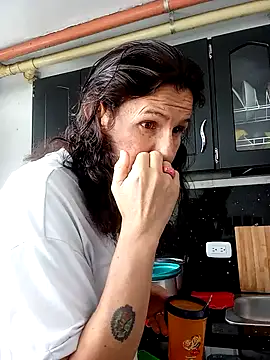 Snapshot of Cameron_puppy chatting on November 2025 05:34:01 PM Cameron puppy online show from November 2025 05:34:01 PM