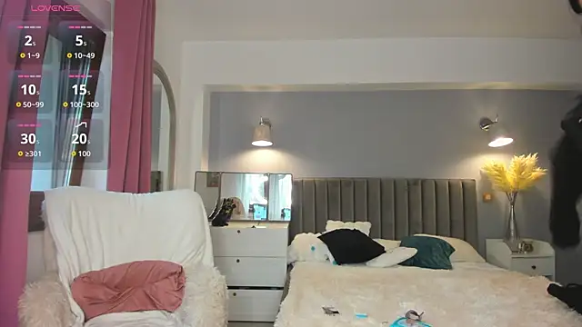 Awesome Jolie online show from October 2025 06:23:02 AM