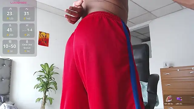 Aaronblack1  online show from November 2025 03:27:01 PM