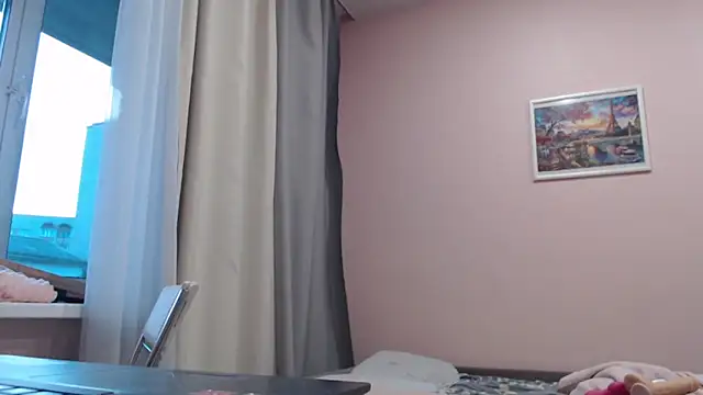 Snapshot of A2ure chatting on November 2025 01:40:01 AM A2ure online show from November 2025 01:40:01 AM