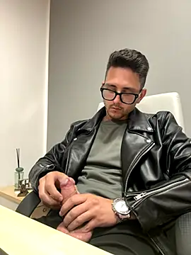 masterboss  online show from November 2025 06:10:01 PM