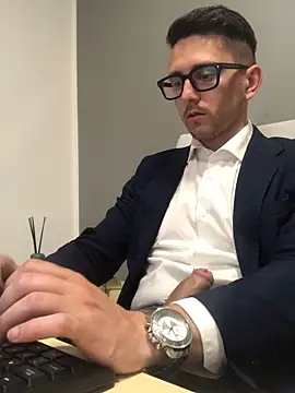 Snapshot of masterboss_ chatting on May 2026 12:02:01 PM masterboss online show from May 2026 12:02:01 PM