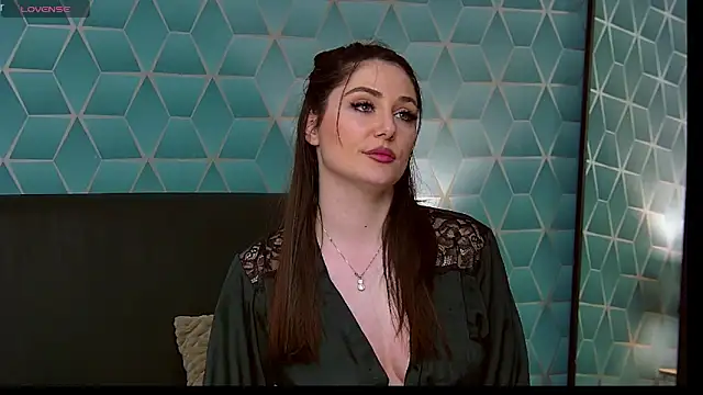 Snapshot of KassieWeins chatting on March 2025 02:07:02 AM KassieWeins online show from March 2025 02:07:02 AM
