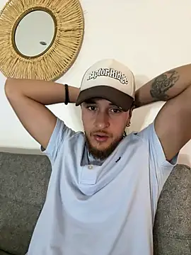 raymon616 online show from January 2026 09:57:01 PM