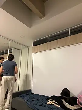 aangie  uwu online show from September 2025 01:00:01 AM