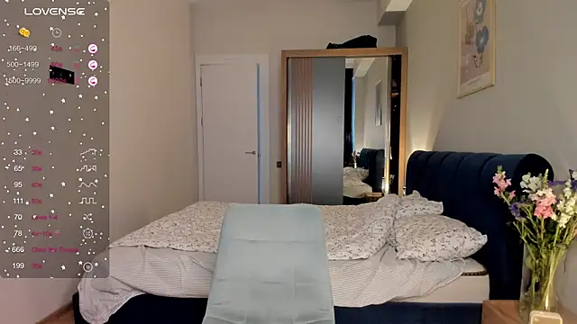 Snapshot of ThreeshaWhite chatting on November 2025 05:18:02 AM ThreeshaWhite online show from November 2025 05:18:02 AM