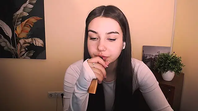 Snapshot of Lili_magic chatting on September 2025 12:27:02 PM Lili magic online show from September 2025 12:27:02 PM