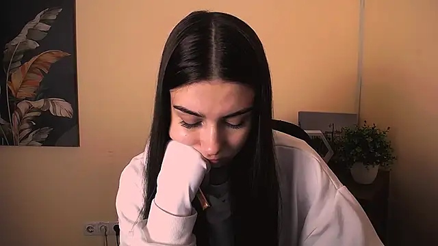 Snapshot of Lili_magic chatting on October 2025 07:00:02 AM Lili magic online show from October 2025 07:00:02 AM