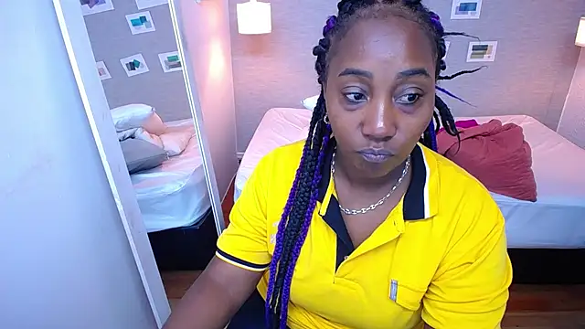 Snapshot of kiara_evanss chatting on February 2025 02:00:01 PM kiara evanss online show from February 2025 02:00:01 PM