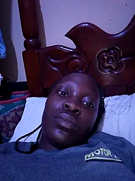 Snapshot of pretty_amaal chatting on November 2025 06:19:02 AM pretty amaal online show from November 2025 06:19:02 AM