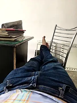 lund lol online show from October 2025 10:44:01 AM