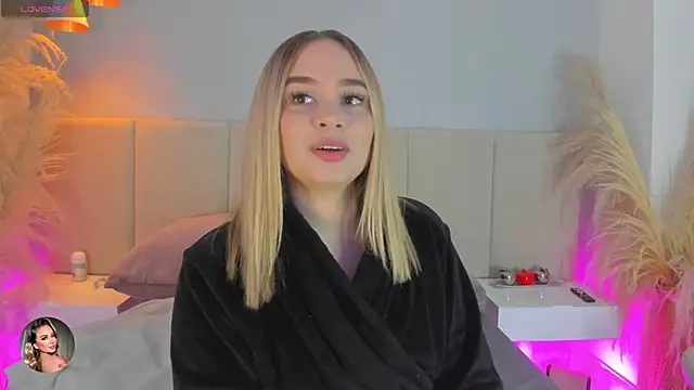 sofia pamela online show from February 2026 07:21:02 PM