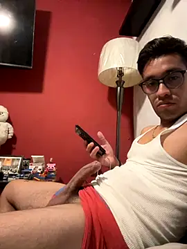 Magicerosxx69 online show from November 2025 08:50:01 AM