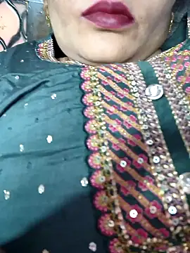 Snapshot of Ritasingh-0461 chatting on February 2025 06:08:02 AM Ritasingh-0461 online show from February 2025 06:08:02 AM