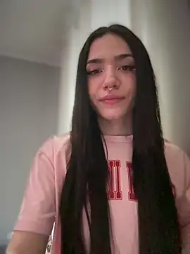 Snapshot of ShannonShanny chatting on March 2025 01:40:02 PM ShannonShanny online show from March 2025 01:40:02 PM