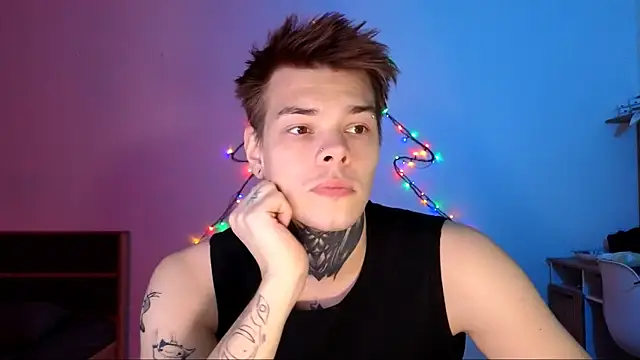 DENIS HERE online show from December 2025 05:37:02 AM