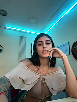 Snapshot of cristel_17 chatting on December 2024 09:37:01 PM cristel 17 online show from December 2024 09:37:01 PM