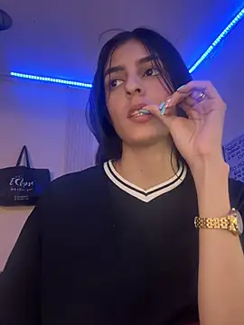 Snapshot of cristel_17 chatting on February 2025 02:35:02 PM cristel 17 online show from February 2025 02:35:02 PM
