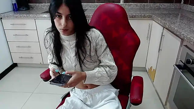 Snapshot of cristel_17 chatting on March 2025 09:16:01 PM cristel 17 online show from March 2025 09:16:01 PM