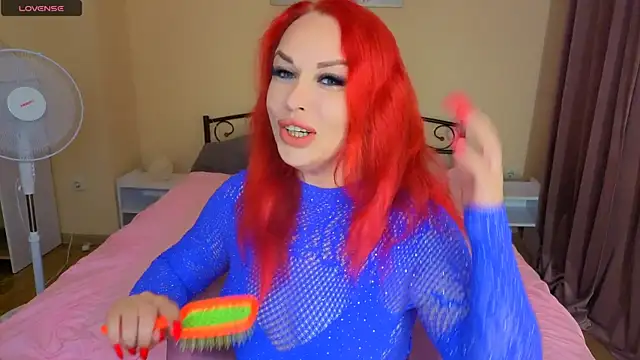 Snapshot of RedHeadBridget chatting on May 2026 04:40:02 AM RedHeadBridget online show from May 2026 04:40:02 AM