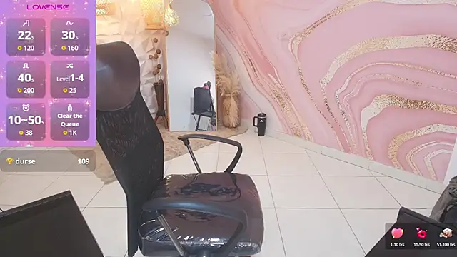 Snapshot of meliboobs_ chatting on October 2025 08:59:01 AM meliboobs online show from October 2025 08:59:01 AM