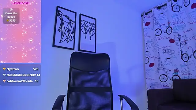 Snapshot of meliboobs_ chatting on November 2025 09:53:02 AM meliboobs online show from November 2025 09:53:02 AM