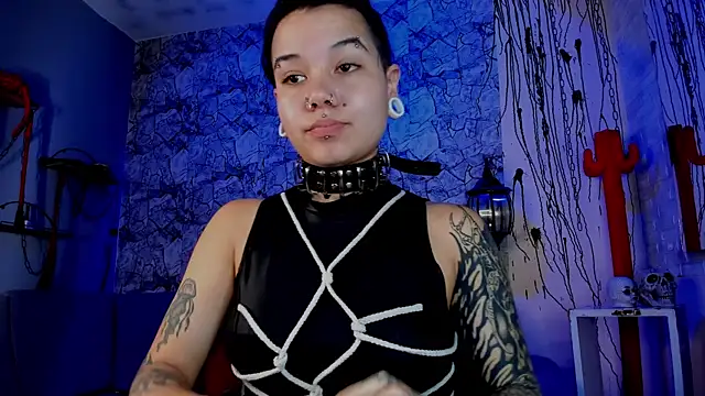 Snapshot of irregular_fetish_ chatting on March 2025 08:04:01 PM irregular fetish online show from March 2025 08:04:01 PM