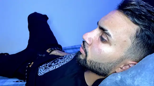 Snapshot of Dar_milk chatting on February 2025 05:05:02 AM Dar milk online show from February 2025 05:05:02 AM