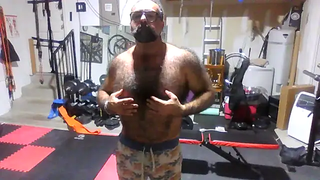 Snapshot of chainjulious chatting on October 2025 12:52:02 PM chainjulious online show from October 2025 12:52:02 PM