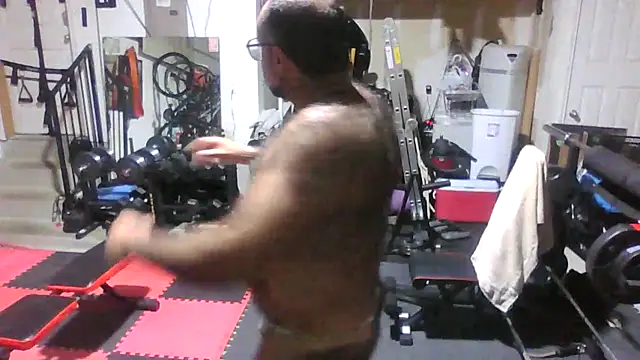 Snapshot of chainjulious chatting on February 2026 02:05:01 PM chainjulious online show from February 2026 02:05:01 PM