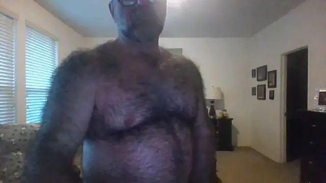 Snapshot of chainjulious chatting on March 2026 01:04:02 PM chainjulious online show from March 2026 01:04:02 PM