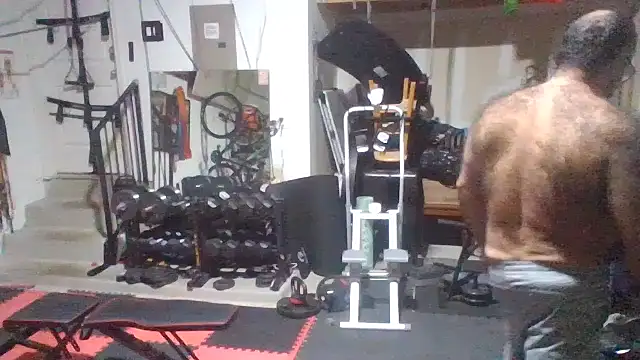 Snapshot of chainjulious chatting on March 2026 12:43:01 PM chainjulious online show from March 2026 12:43:01 PM