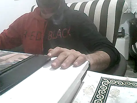 Snapshot of MezaRDanOnLineee chatting on January 2025 10:23:01 PM MezaRDanOnLineee online show from January 2025 10:23:01 PM