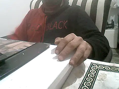 Snapshot of MezaRDanOnLineee chatting on January 2025 09:45:01 PM MezaRDanOnLineee online show from January 2025 09:45:01 PM