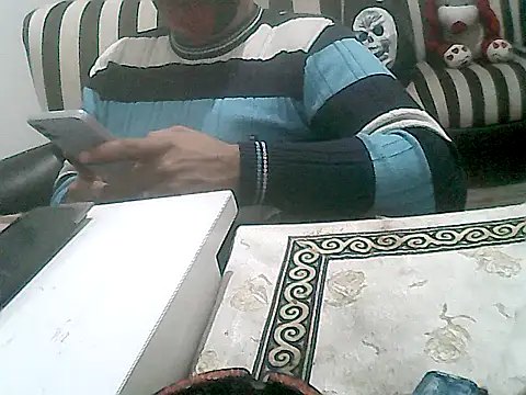 Snapshot of MezaRDanOnLineee chatting on February 2025 09:57:01 PM MezaRDanOnLineee online show from February 2025 09:57:01 PM