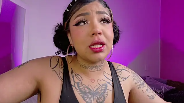 foxxy-lov3 online show from February 2026 12:17:01 PM