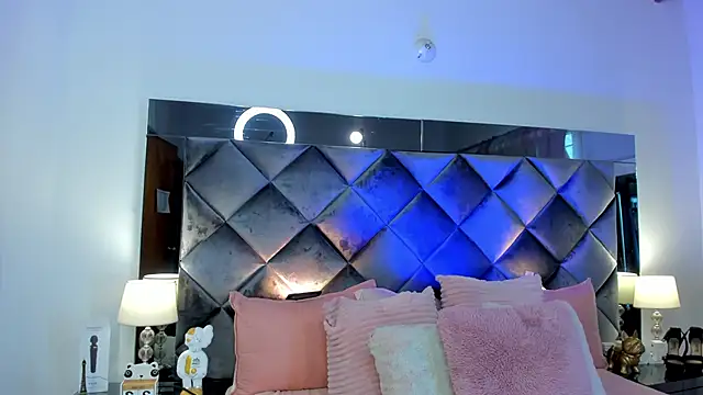 sofhiaa adaams online show from February 2025 06:20:01 PM