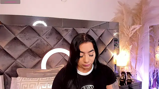 sofhiaa adaams online show from October 2025 10:12:02 PM