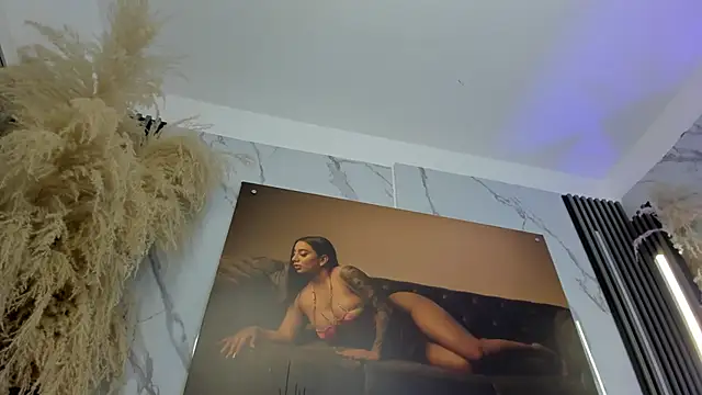 sofhiaa adaams online show from December 2025 10:05:01 PM