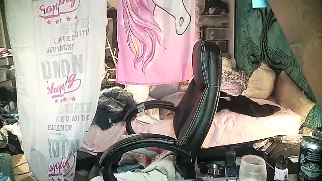 Snapshot of Ombeline1 chatting on February 2025 06:56:02 PM Ombeline1 online show from February 2025 06:56:02 PM