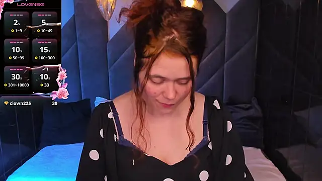 SophiePure online show from February 2025 11:30:01 PM