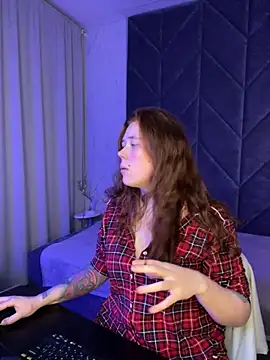 SophiePure online show from October 2025 08:29:01 PM