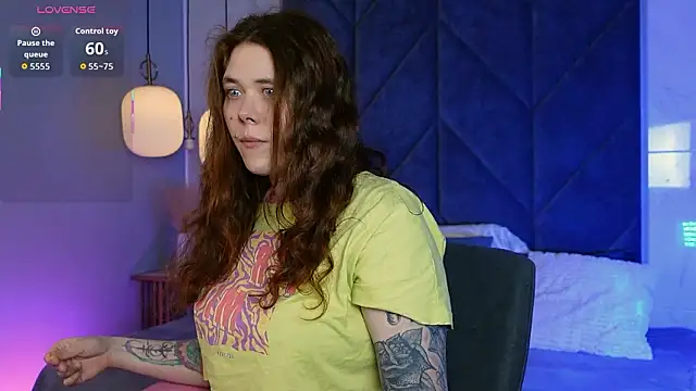 Snapshot of SophiePure chatting on February 2026 08:13:02 PM SophiePure online show from February 2026 08:13:02 PM