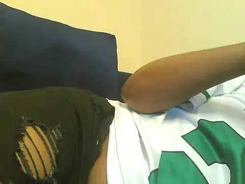 Snapshot of Sexy_Riri chatting on September 2025 06:57:01 PM Sexy Riri online show from September 2025 06:57:01 PM