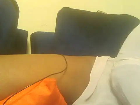 Snapshot of Sexy_Riri chatting on October 2025 01:13:01 AM Sexy Riri online show from October 2025 01:13:01 AM