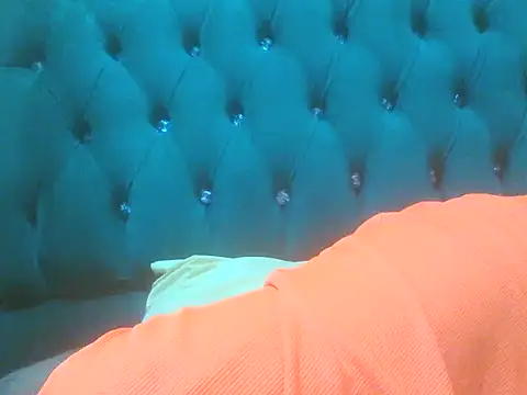 Sexy Riri online show from November 2025 01:11:01 PM