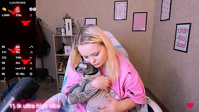 flower sarah  online show from February 2025 04:10:02 PM