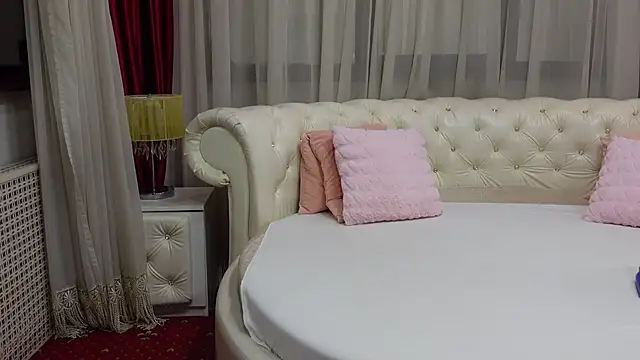 NinaCrystal1 online show from February 2025 05:55:01 AM