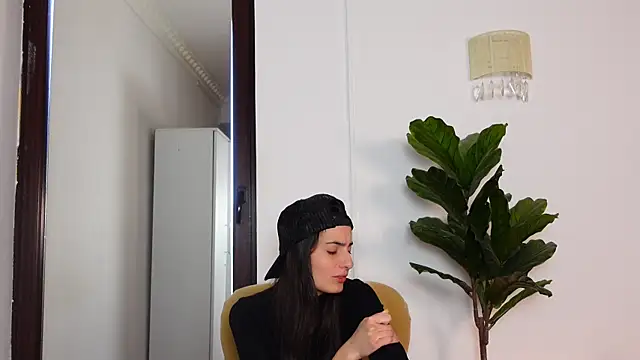 NinaCrystal1 online show from December 2025 08:18:01 AM